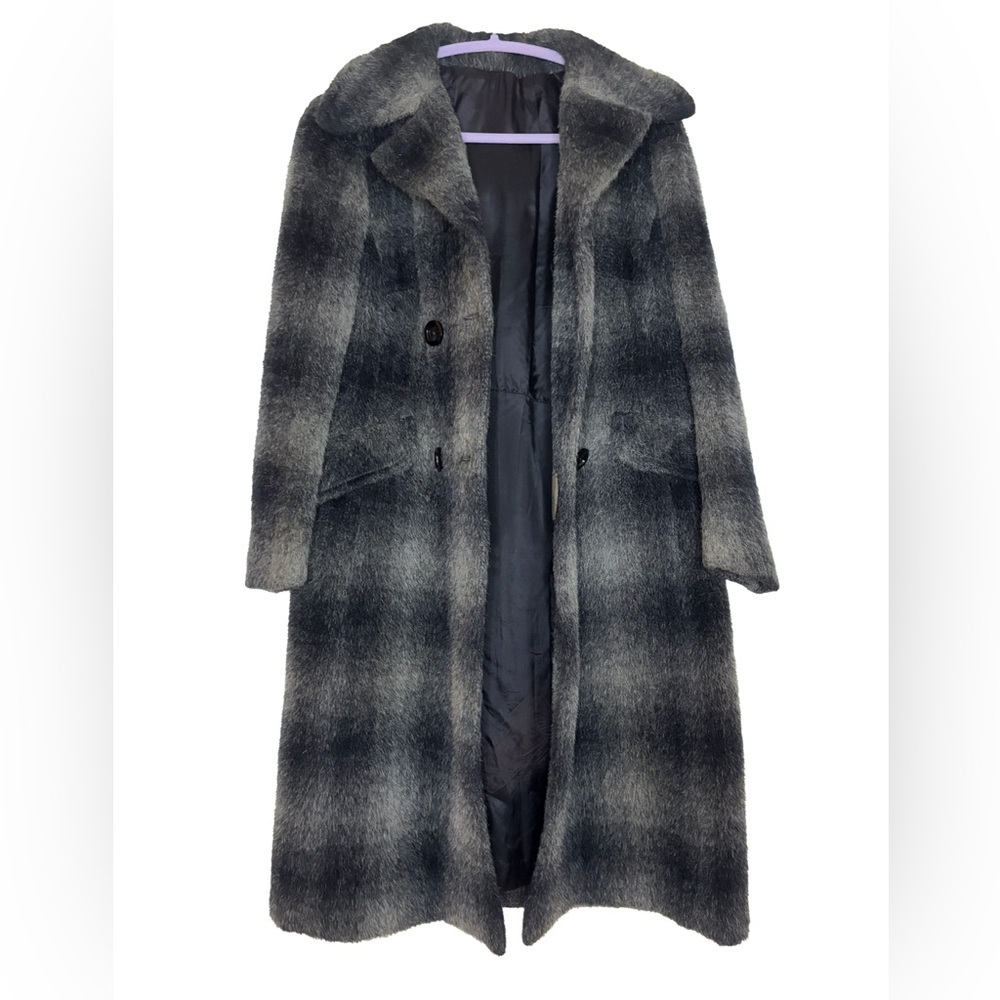 Vintage Dereta London Mohair Plaid Coat – 60s Mod, Old Money Style - Picture 2 of 6